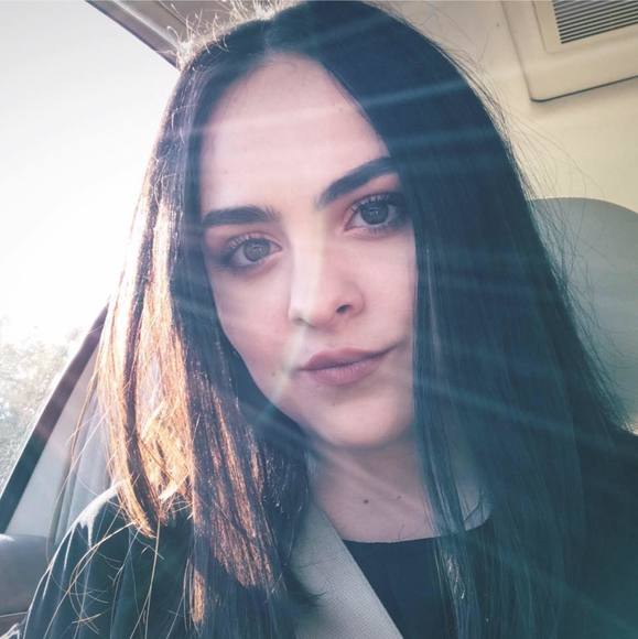 Profile Picture of Allissa Brookover (@allissadawn) on Poshmark
