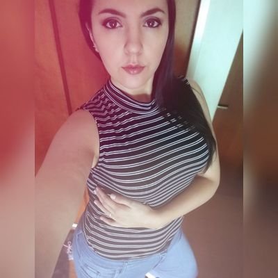 Profile Picture of Valeria Rubio (@Valerie_English) on Twitter