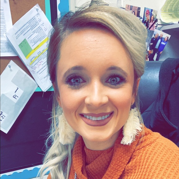 Profile Picture of Haile Darley (@haile_darley) on Poshmark