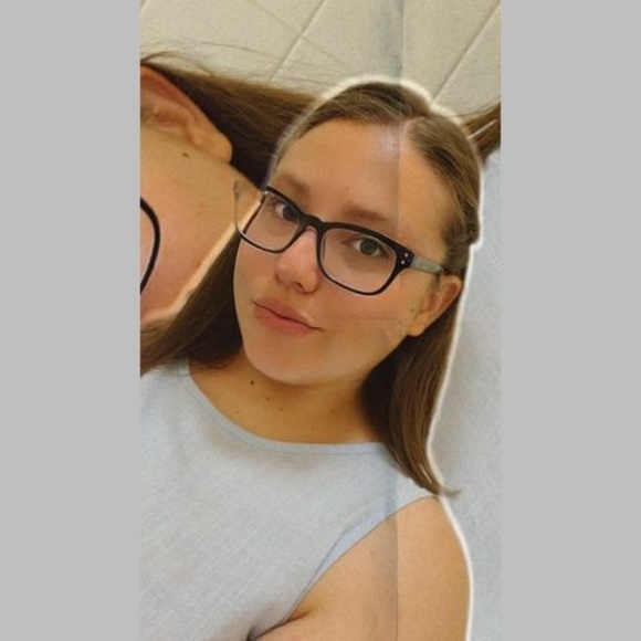 Profile Picture of Hilda Colquhoun (@hllda) on Poshmark