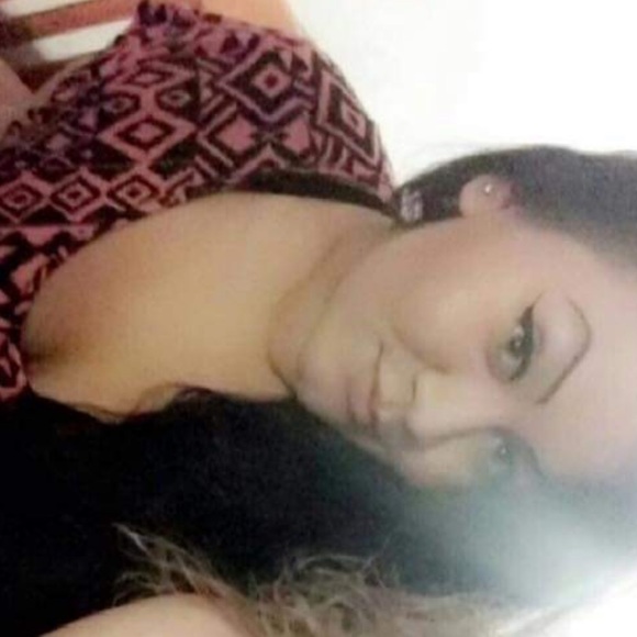 Profile Picture of Audryanna Aspeitia (@audrylovez) on Poshmark