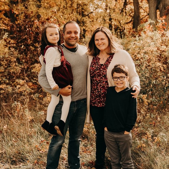 Profile Picture of Lisa Jean (@phill364) on Poshmark