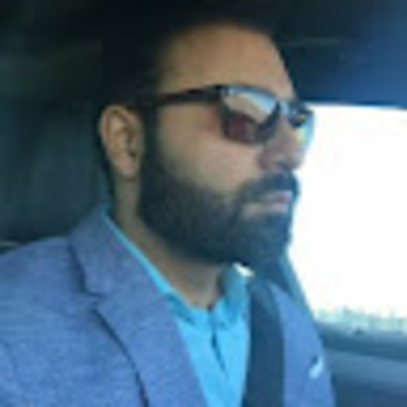 Profile Picture of Arslan Ahmad (@myhomein416) on Poshmark