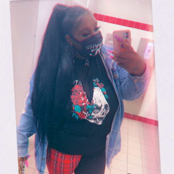 Profile Picture of Rashana Bellamy (@rashana_bellamy) on Poshmark
