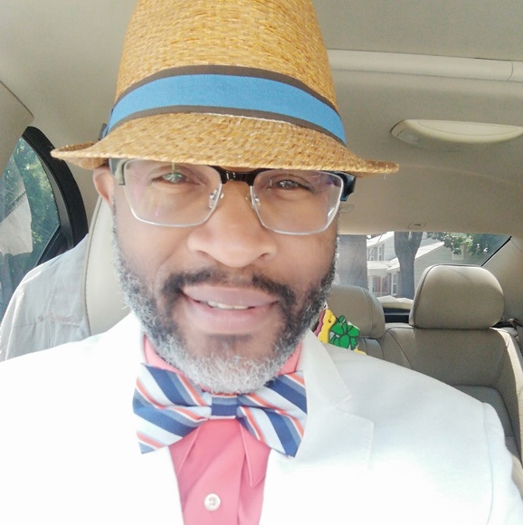 Profile Picture of David e Waiters (@dewboy917) on Poshmark