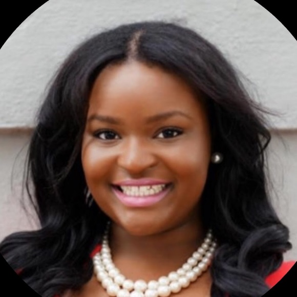 Profile Picture of Megan Carthon (@megancarthon) on Poshmark