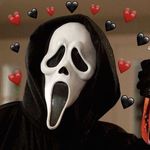 Profile Picture of Rowan Grant (@naturally_rowan_spams) on Instagram