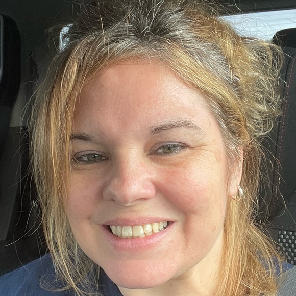 Tamara Quashnie - Poshmark Profile Picture of Tamara Quashnie (@tamaraq925) on Poshmark