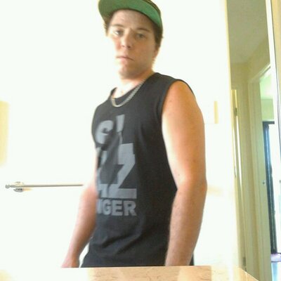 Profile Picture of John Eason (@JohnEason18) on Twitter