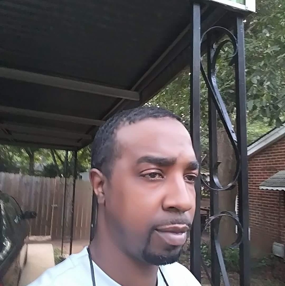 Profile Picture of Jamie Barnes (@jay2740) on Poshmark
