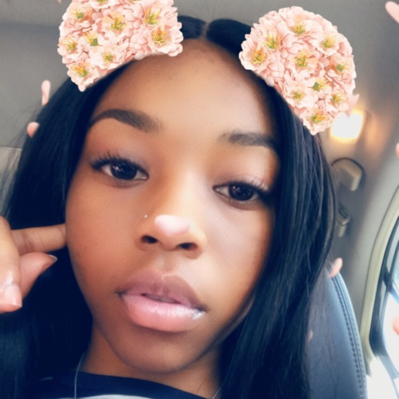 Profile Picture of Bree Jones (@jaeejayyy) on Poshmark