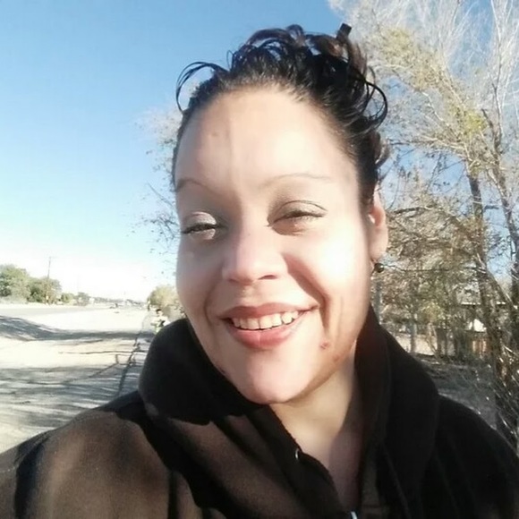 Profile Picture of Aletta Hite-butler (@alettahite724) on Poshmark