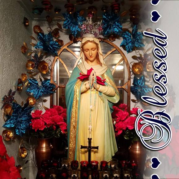 Anita Miera - Poshmark Profile Picture of Anita Miera (@anitamiera) on Poshmark