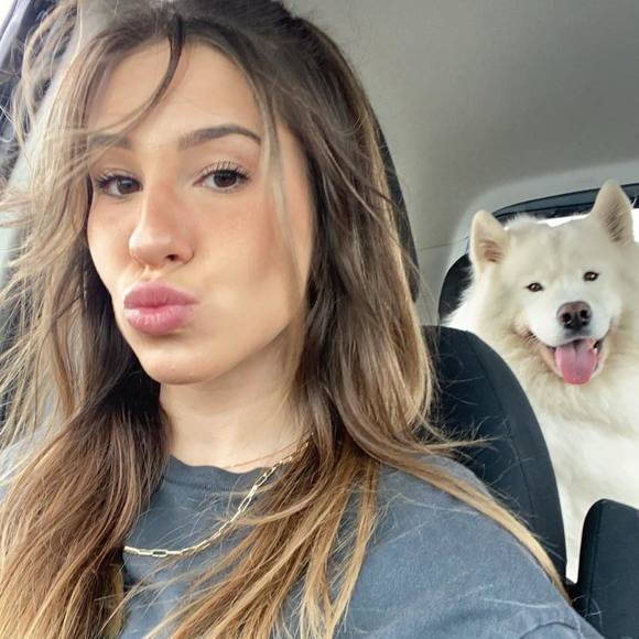 Profile Picture of Jenny Trifonopoulos (@bratz450) on Poshmark