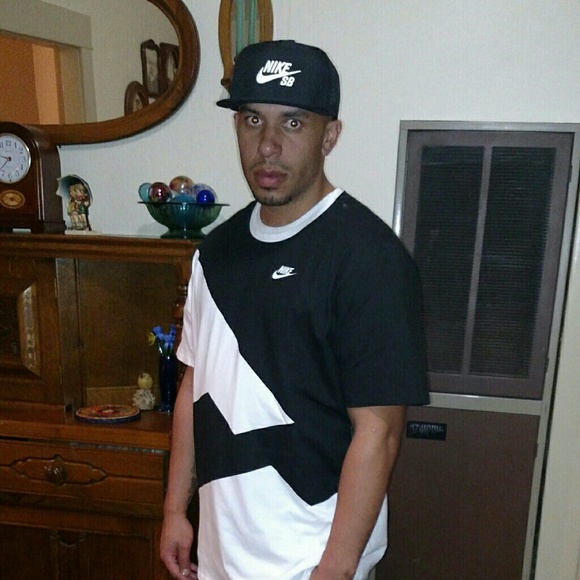 Profile Picture of Jacob Oneal (@jo253) on Poshmark
