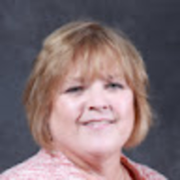 Profile Picture of Terry Scattergood (@t_scattergood) on Poshmark