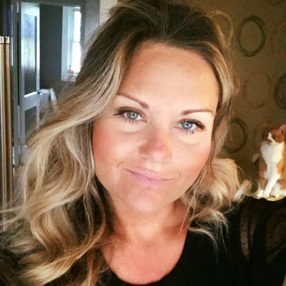 Profile Picture of Theda Harmison (@theda) on Poshmark