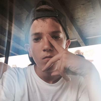 Connor Berggren - Twitter Profile Picture of Connor Berggren (@1vanlife1) on Twitter