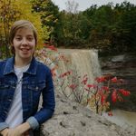 Julia - Instagram Profile Picture of Julia (@juliasansome) on Instagram