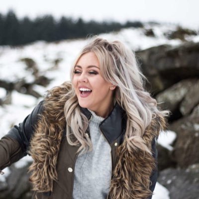 Profile Picture of Katie Louise Eason (@KateEasxo) on Twitter
