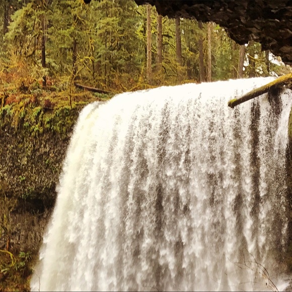 Profile Picture of Connor Whitbey (@connor35) on Poshmark