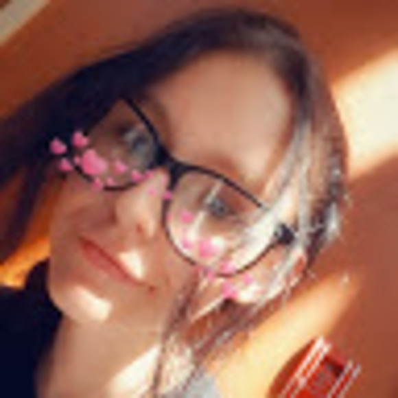 Profile Picture of Kyleigh Kealey (@kyleighk47) on Poshmark