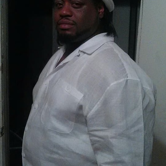 Profile Picture of Joseph Purnell (@josephpurnell91) on Poshmark