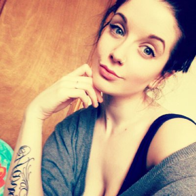 Profile Picture of Erin Weston (@Ezzawezzaa) on Twitter