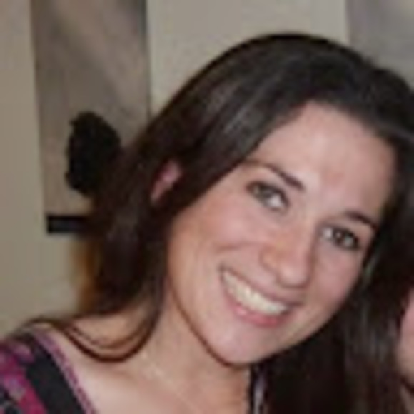 Profile Picture of Caroline Hesko (@carolinehesko) on Poshmark