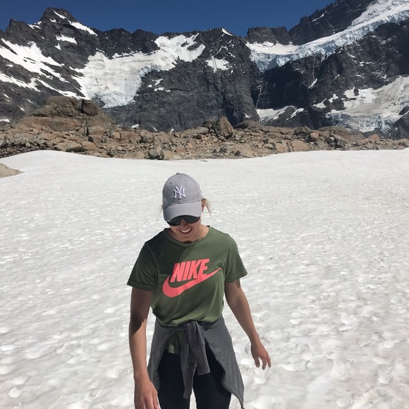 Profile Picture of Natalie Kasperek (@nat_nat_nat297) on Poshmark