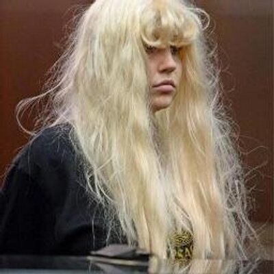 Profile Picture of M (@justinforro) on Twitter