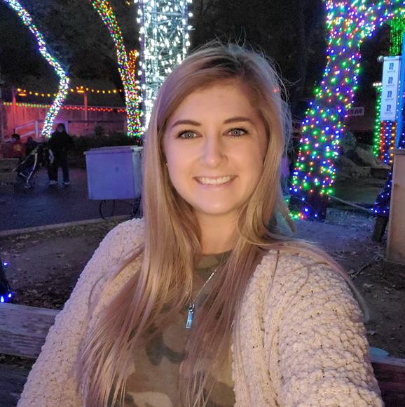 Profile Picture of Heather Lingefelt (@h_lingefelt) on Poshmark