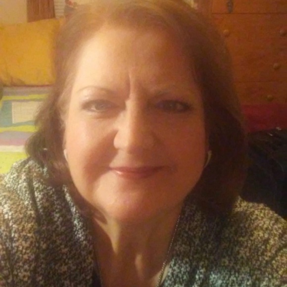 Becky Gerbig - Poshmark Profile Picture of Becky Gerbig (@casubg) on Poshmark