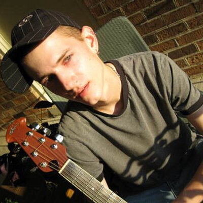 Profile Picture of Steven Colletti (@ItalianDrummer8) on Twitter