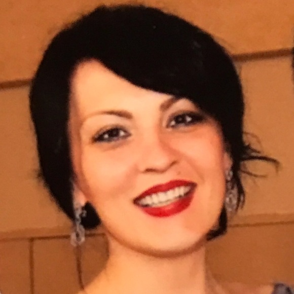 Profile Picture of Nina Bobrovnikova (@bnina82) on Poshmark