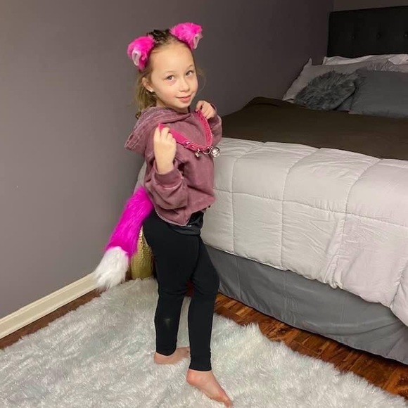 Profile Picture of Mary Tuttle (@mkt391) on Poshmark