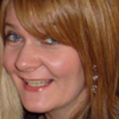 Profile Picture of Ruth De Lloyd (@RuthdeLloyd) on Twitter