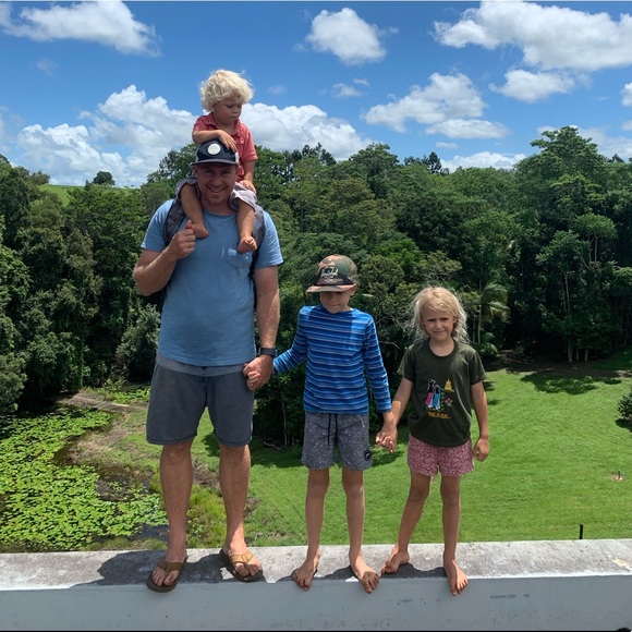 Profile Picture of Alice Neale (@aliceneale) on Poshmark