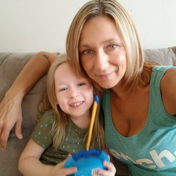 Profile Picture of Lina Lalonde (@beezwakzz30) on Poshmark