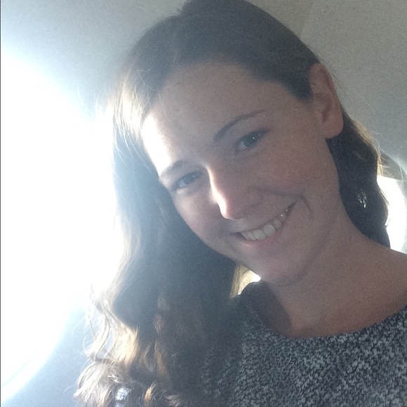 Profile Picture of Paige Canova (@pnc95) on Poshmark