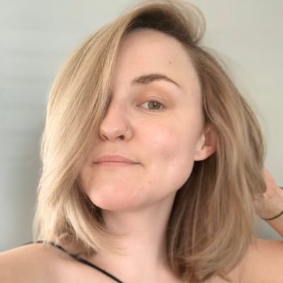 Profile Picture of Jessica Arnholt (@jessarnholt) on Twitter