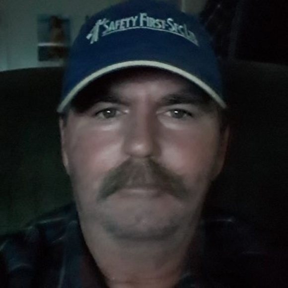 Profile Picture of Carter Wentzell (@carterwentzell) on Poshmark