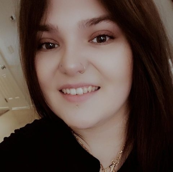 Profile Picture of Elaina Yeargin (@lainy96) on Poshmark