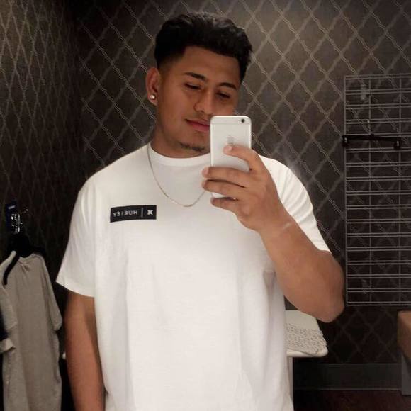 Profile Picture of Irvin Rivera (@xxlaxboyxx1) on Poshmark