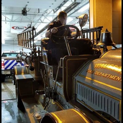 Profile Picture of Justin (@JustinRossGault) on Twitter