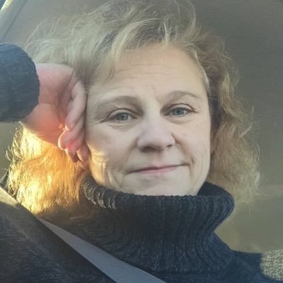 Profile Picture of Cory-Lynn Hoskins (@CHoskins1973) on Twitter