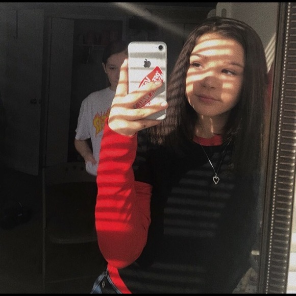 Profile Picture of Haley Meeks (@haleymeeks724) on Poshmark