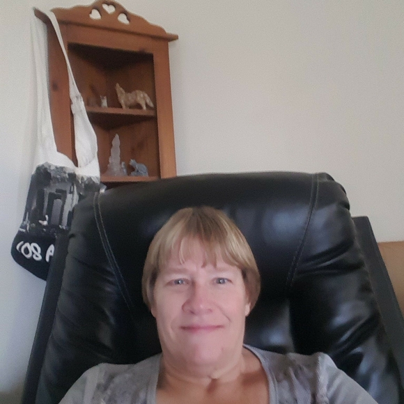 Profile Picture of Carol Cooley (@cacooley56) on Poshmark