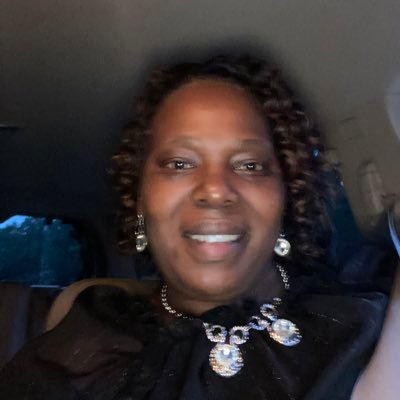 Profile Picture of Vanessa D Craig (@VanessaDCraig1) on Twitter