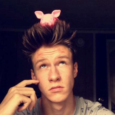 Profile Picture of Logan Shields (@iamloganshields) on Twitter